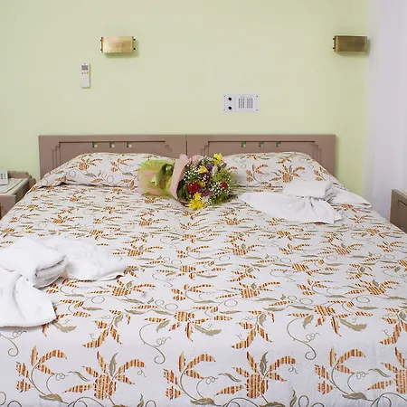 Alia By Estia Hotel 4*